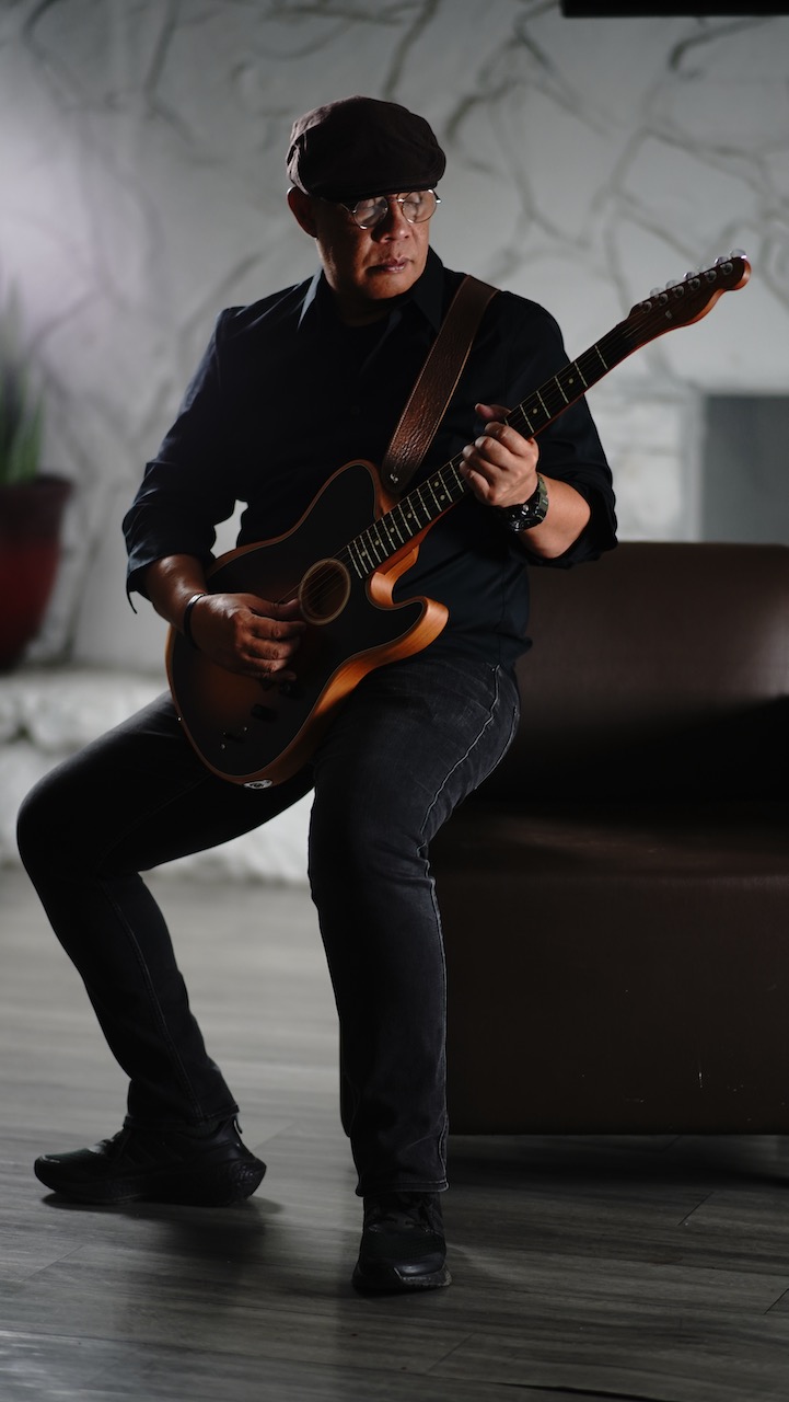 Jun Victoria draws us near to our “Abba Father” – LA Music Review